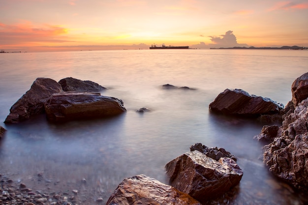 piękny zachód słońca niebo seascape