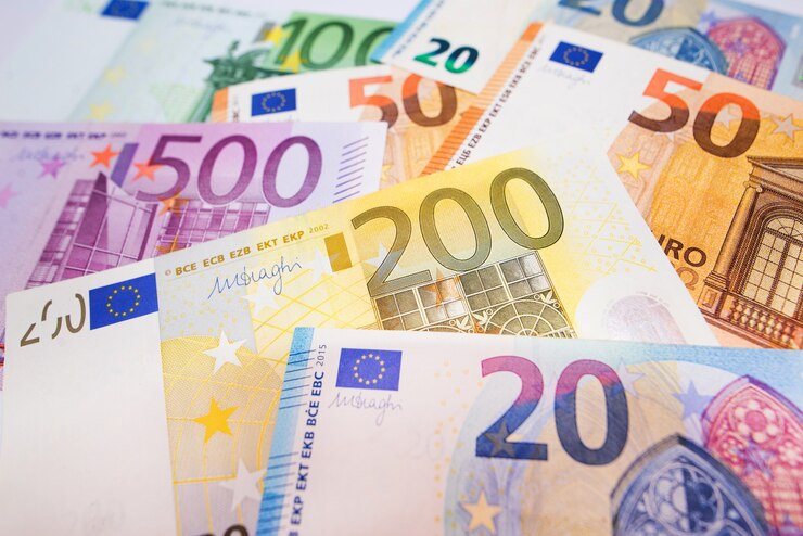 Pieniądze w euro. Powierzchnia pieniędzy. Tekstura euro.