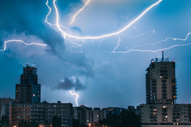 Zdjęcie pierwsza burza w tym sezonie.