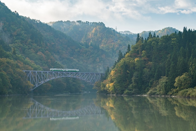 Pierwszy most Fukushima Rzeka Tadami Japonia