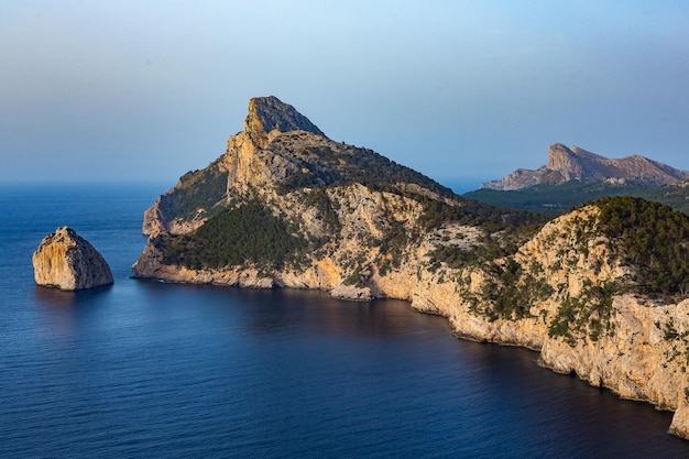 Piesze wycieczki Majorka Hiszpania Piękne zdjęcie z krajobrazem gór Serra de Tramuntana