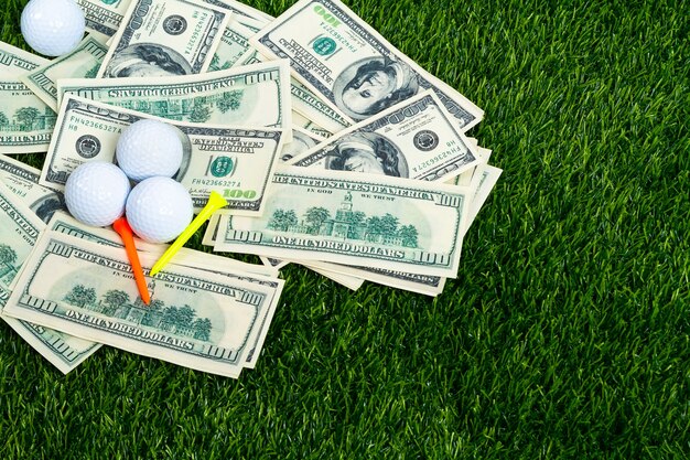 Zdjęcie piłeczka golfowa i tee na bill bet