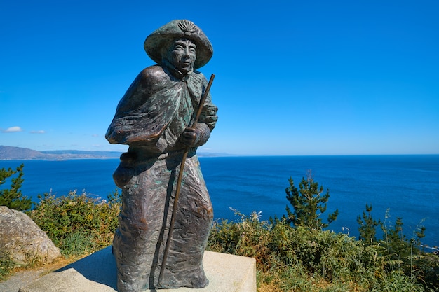 Pilgrim Statue Finisterre koniec drogi Saint James