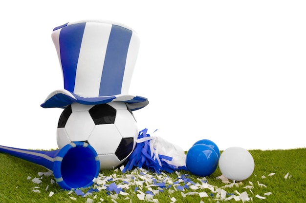 Piłka nożna z vuvuzela z pucharami i niebiesko-białymi przysługami party