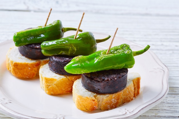 Pinchos Burgos Morcilla Z Pieprzem Padron