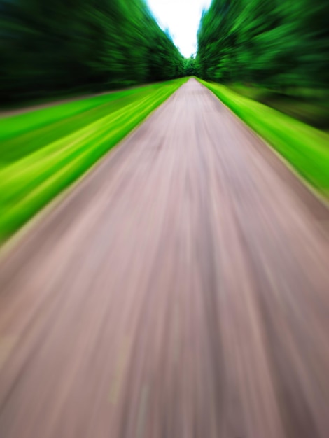 Pionowa abstrakcja prędkości na drodze