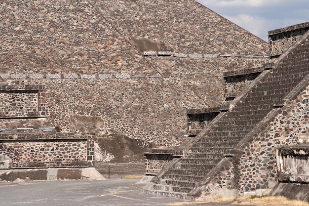 Piramidy Teotihuacan