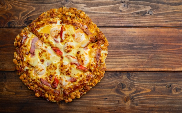 Pizza Na Stole, Widok Z Góry Pizzy