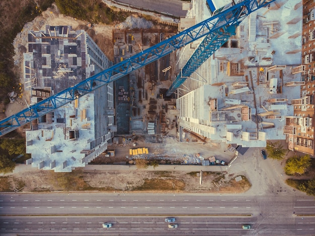 Plac budowy z góry widok z lotu ptaka nowego mieszkania w budowie widok z góry budynku