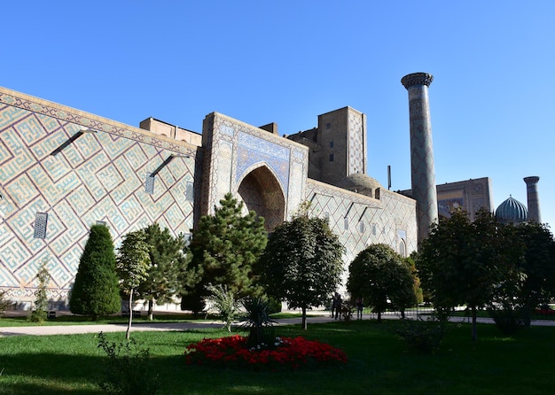 Zdjęcie plac registan w samarkandzie