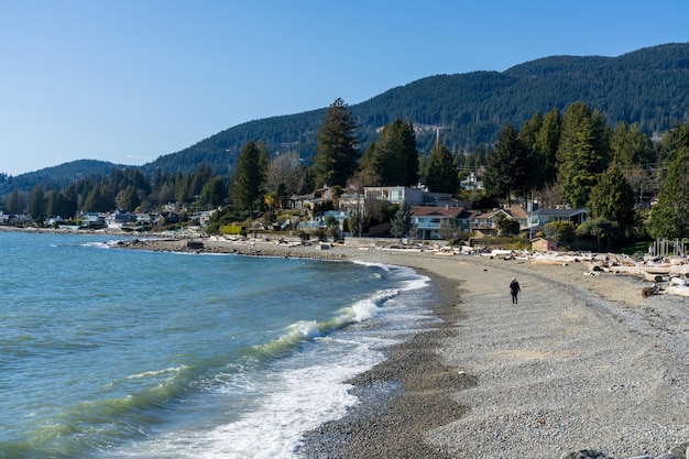 Plaża Dundarave W Piękny Słoneczny Dzień. Zachodni Vancouver, Bc, Kanada.