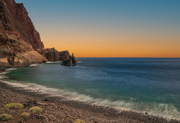 Plaża Las Almorranas z zachodem słońca, Valverde, El Hierro, Wyspy Kanaryjskie