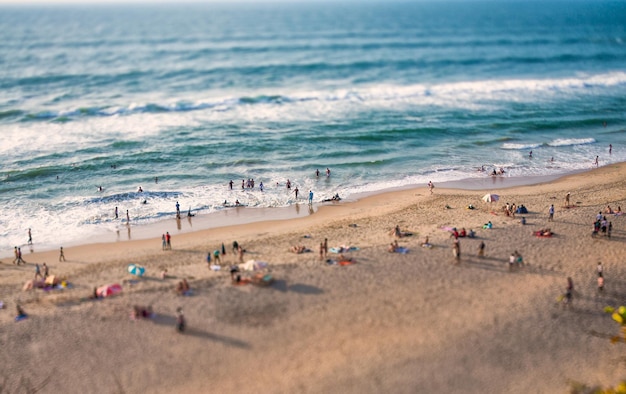 Plaża na Oceanie Indyjskim. Indie (obiektyw z przesunięciem pochylenia).