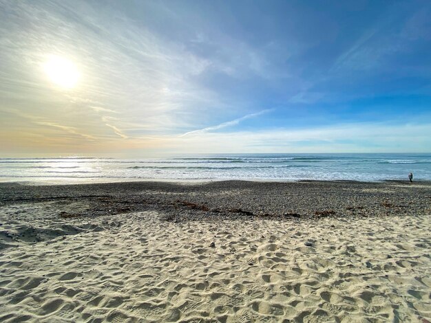 Plaża stanowa Torrey Pines przed zachodem słońca nadmorska plaża położona w San Diego w Kalifornii