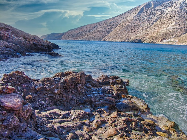 Plaża z kamykami w Sifnos