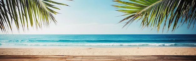 Plażowa scena z palmami i błękitnym oceanem w tle