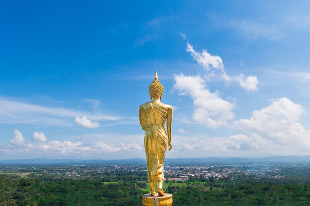 Plecy złoty Buddha przy Khao Noi świątynią, Nan, Tajlandia
