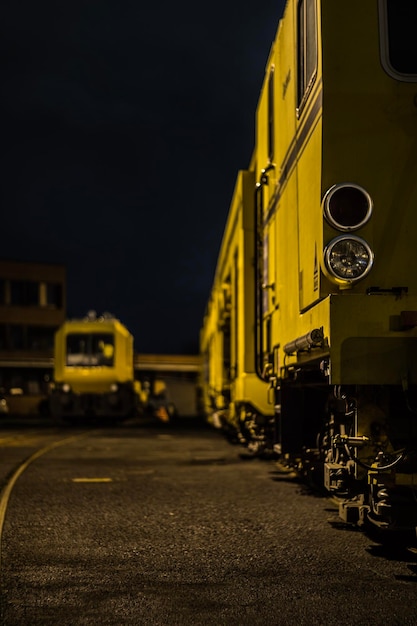Zdjęcie pociąg w nocy
