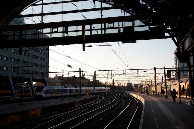 Pociągi Stacje w Amsterdamie, Holandia