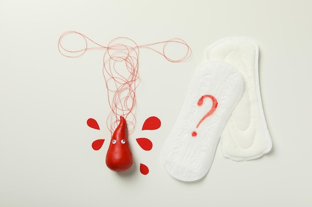 Podpaski menstruacyjne z trójwymiarową czerwoną kroplą