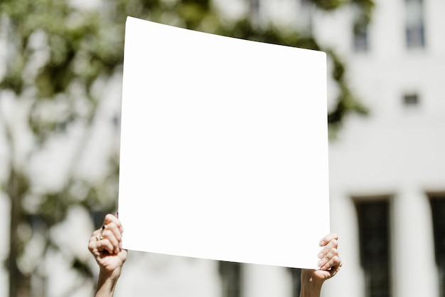 Podpis w formie przezroczystego png na protestie Black Lives Matter
