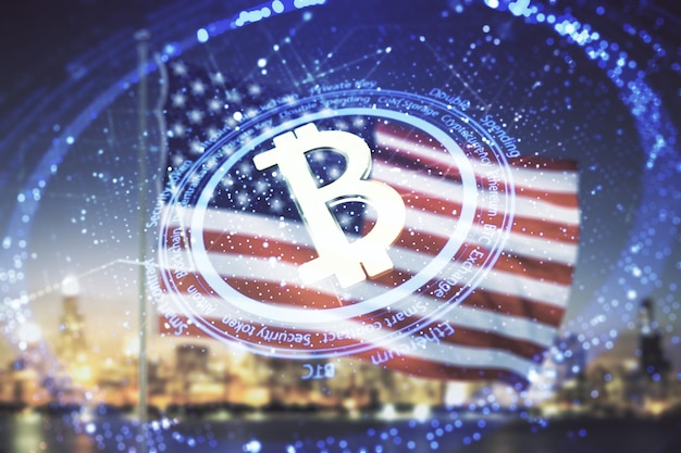 Podwójna ekspozycja kreatywnego hologramu symbolu Bitcoin na fladze USA i rozmytym tle pejzażu miejskiego Koncepcja kryptowaluty