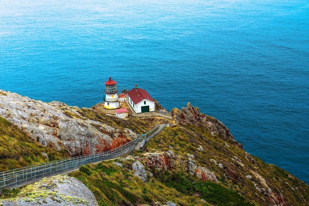 Point Reyes Lighthouse w Point Reyes National Seashore w Kalifornii