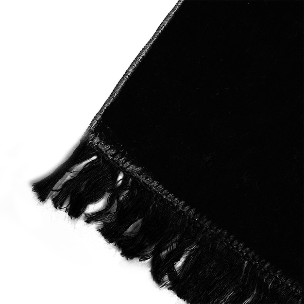 Pokazano czarny szalik z frędzlami