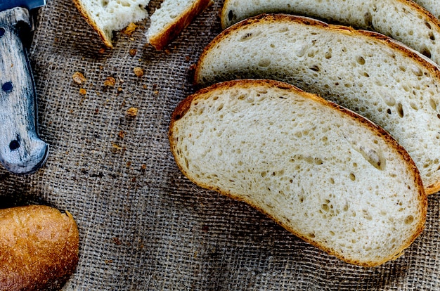 Pokrojony Ból De Campagne Au Levain