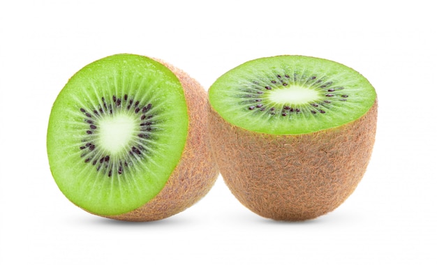 Pół kiwi na białej przestrzeni