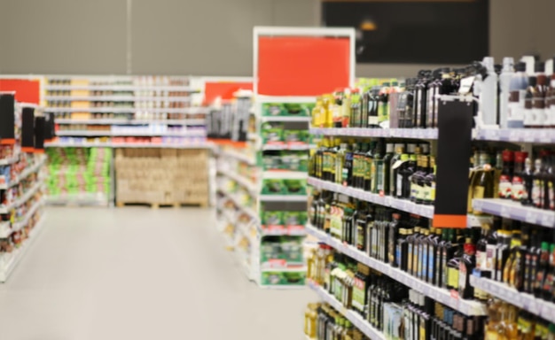 półki supermarketów produkty mleczne w supermarkecie