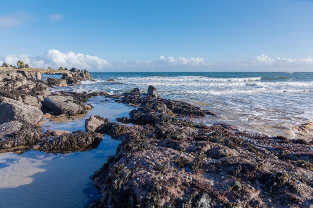 Północna Irlandia Wygląd wybrzeża Oceanu Atlantyckiego Zdjęcia zasobów