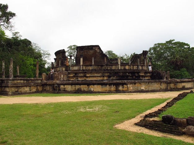 Polonnaruwa Vatadage, Ruiny w parku Polonnaruwa, Sri Lanka