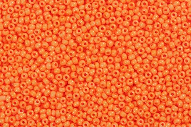 Pomarańczowe błyszczące koraliki