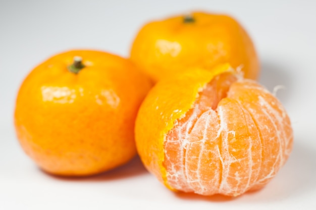 Zdjęcie pomarańczowy z białym.