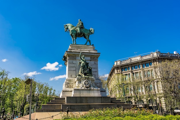 Pomnik Giuseppe Garibaldiego w Mediolanie, Włochy