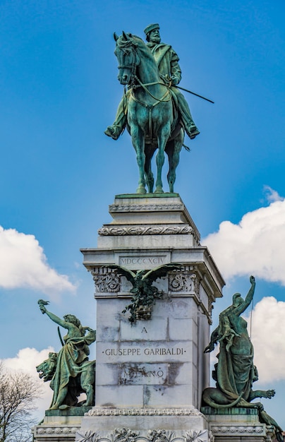 Pomnik Giuseppe Garibaldiego w Mediolanie, Włochy