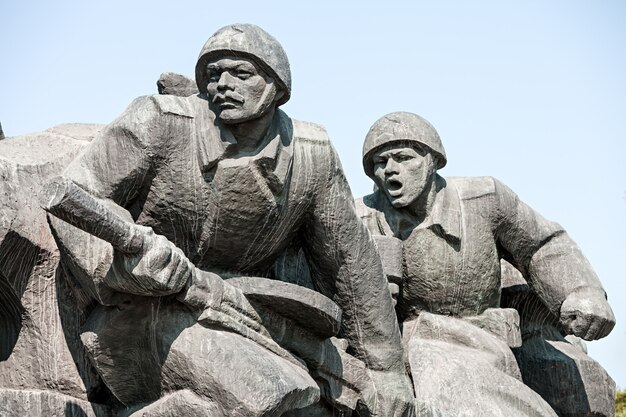 Pomnik Ii Wojny światowej W Kijowie