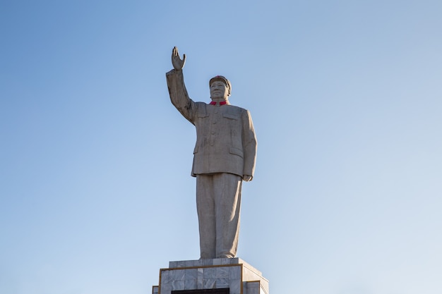 Pomnik Przewodniczącego Mao (mao Zedong Lub Mao Tse-tung) W Centrum Miasta Lijiang, Prowincja Yunnan, Chiny
