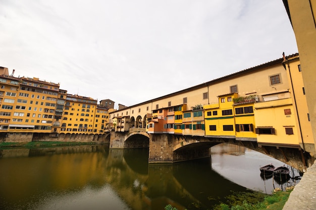 Ponte Vecchio Nad Rzeką Arno We Florencji, Włochy.