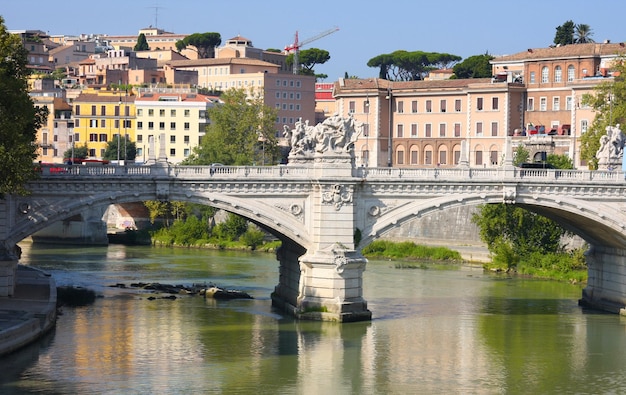 Ponte Vittorio Emanuele II w Rzymie, Włochy