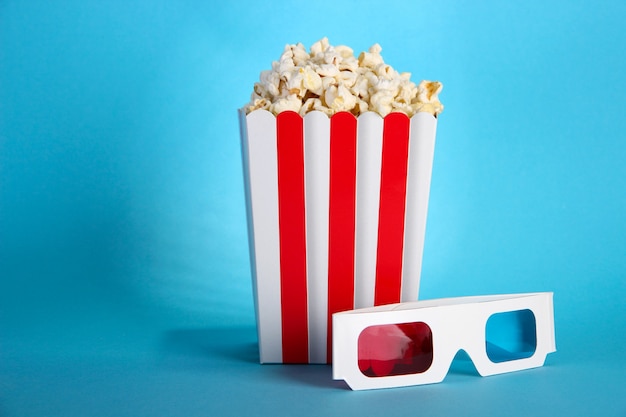 Popcorn I Okulary 3d Na Niebiesko