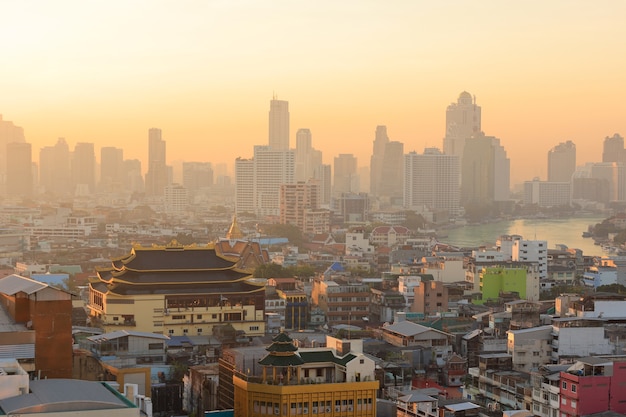 Poranna Pora Na Yaowarach Lub Chinatown W Bangkoku