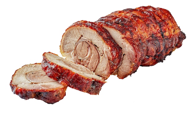 Porchetta - pikantna, tłusta i wilgotna pieczeń wieprzowa bez kości włoskiej tradycji kulinarnej, plastry Walcowany boczek wieprzowy, izolowana na białym tle, zbliżenie