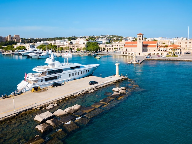 Port Mandraki Miasto Rodos Grecja