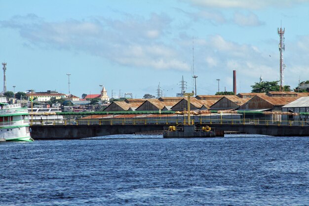 Zdjęcie port miasta manaus amazonas w brazylii