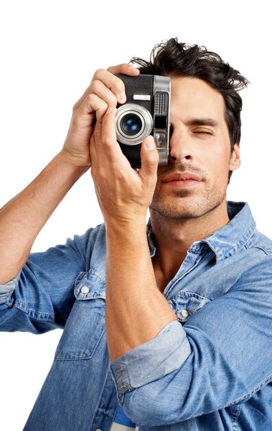 Portret kamery i człowieka z kreatywnością fotograficzną i paparazzi izolowany na białym tle studia Twarz osoby i modelu z sprzętem vintage fotograf i sesja fotograficzna z dziennikarzem