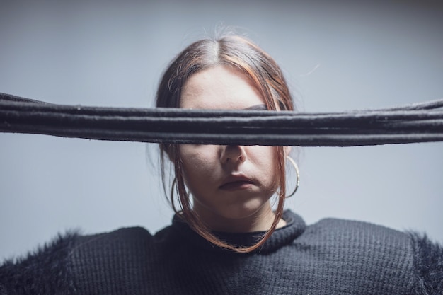 Zdjęcie portret młodej kobiety z bliska