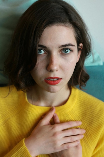 Portret młodej kobiety
