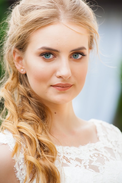 Portret piękna blondynka moda